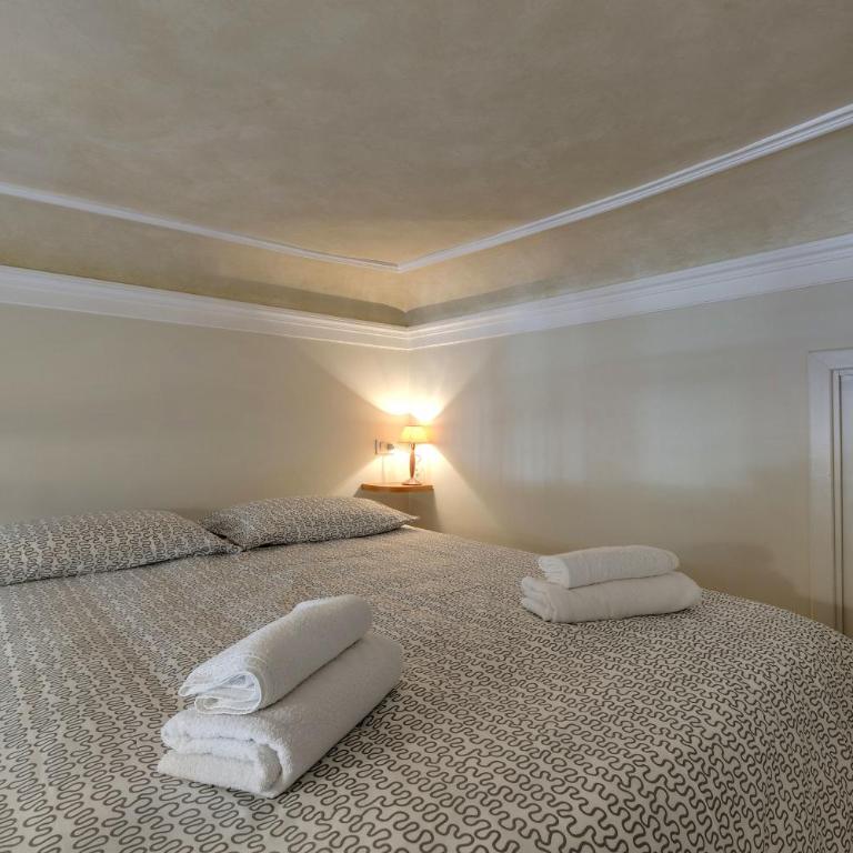 Florence Apartments Home Feeling - Oblio One-Bedroom Apartment - 8