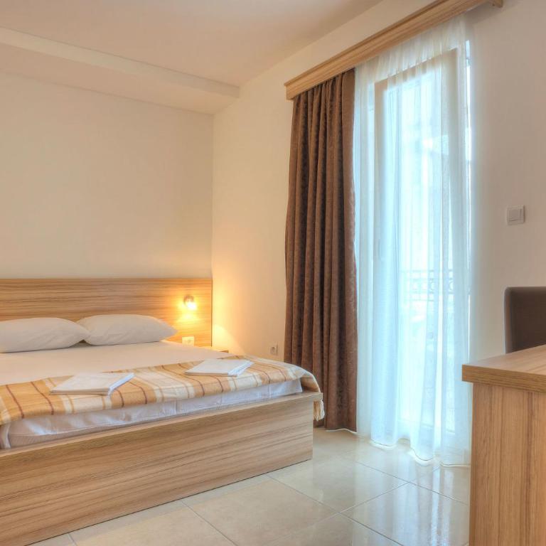Guest House Maslina - Family Two-Bedroom Suite - 5