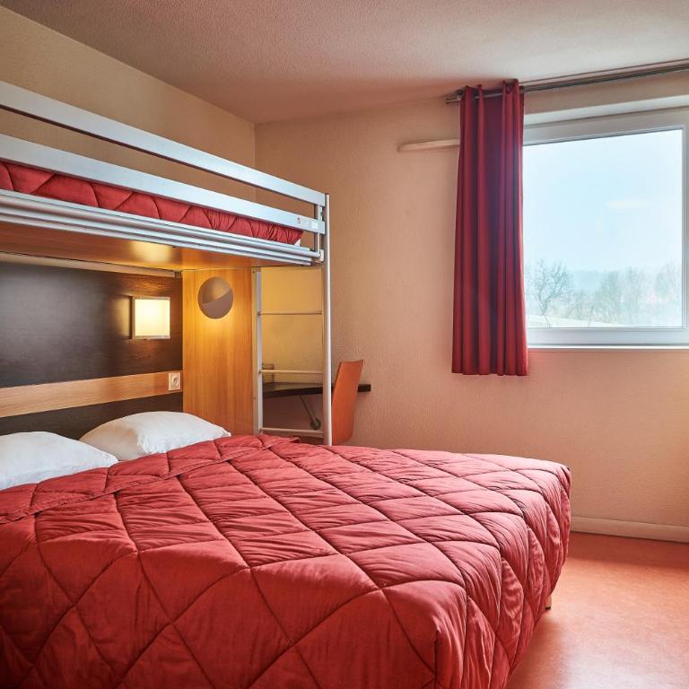 Premiere Classe Le Mans Ouest Universite - Chambre Triple (1 Lit Double et 1 Lit Simple) - 4