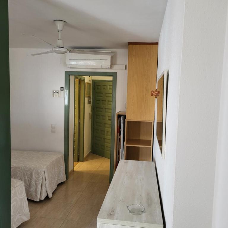 Apartaments Geminis - Studio with Terrace (2 Adults) - 12