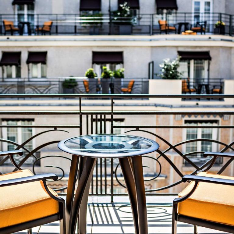 Prince de Galles, un hôtel Luxury Collection, Paris - Suite 1 Chambre 1 Lit King-Size Macassar avec Terrasse - 4