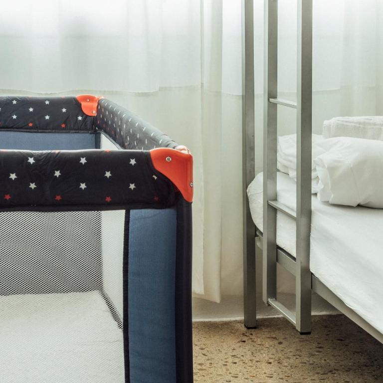 Casa Jam Barcelona - Quadruple Room with Private External Bathroom - 2