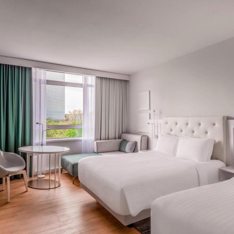 Munich Marriott Hotel - Deluxe Doppelzimmer - 1