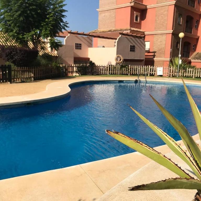 Duquesa Regents apt, large balcony with spectacular sea views close to port and beach - Apartamento de 3 dormitorios - 32