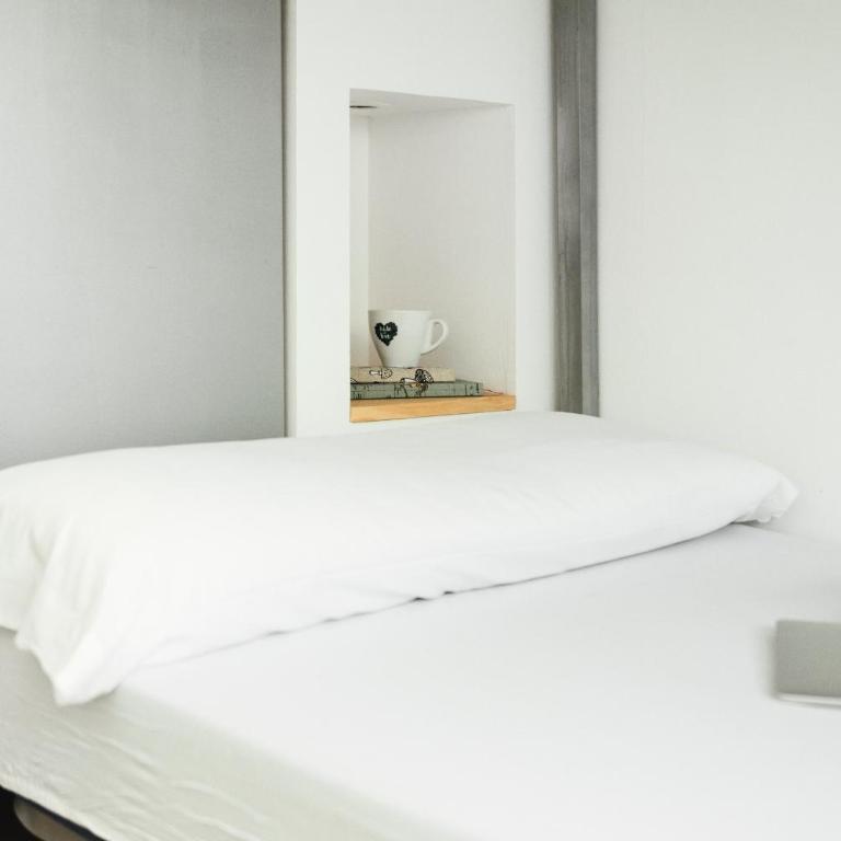 Casa Jam Barcelona - Bed in 4-Bed Mixed Dormitory Room - 5