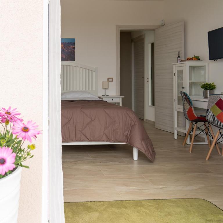 Nni Mia - Camera Matrimoniale Deluxe (2 Adulti + 1 Bambino) - 1
