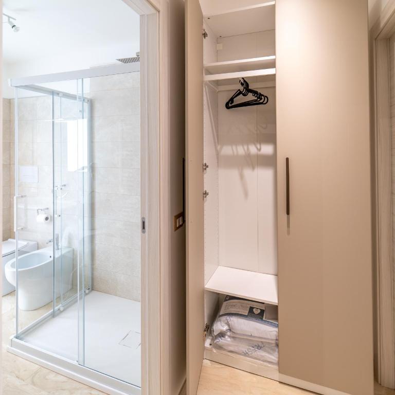 Nni Mia - Camera Matrimoniale Deluxe (2 Adulti + 1 Bambino) - 7