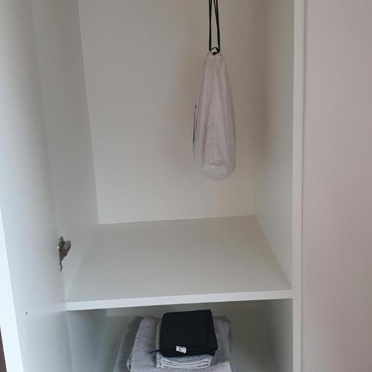 Chambre d'hôtes confort et charme Paris 9eme - Chambre Double avec Salle de Bains Privative - 14