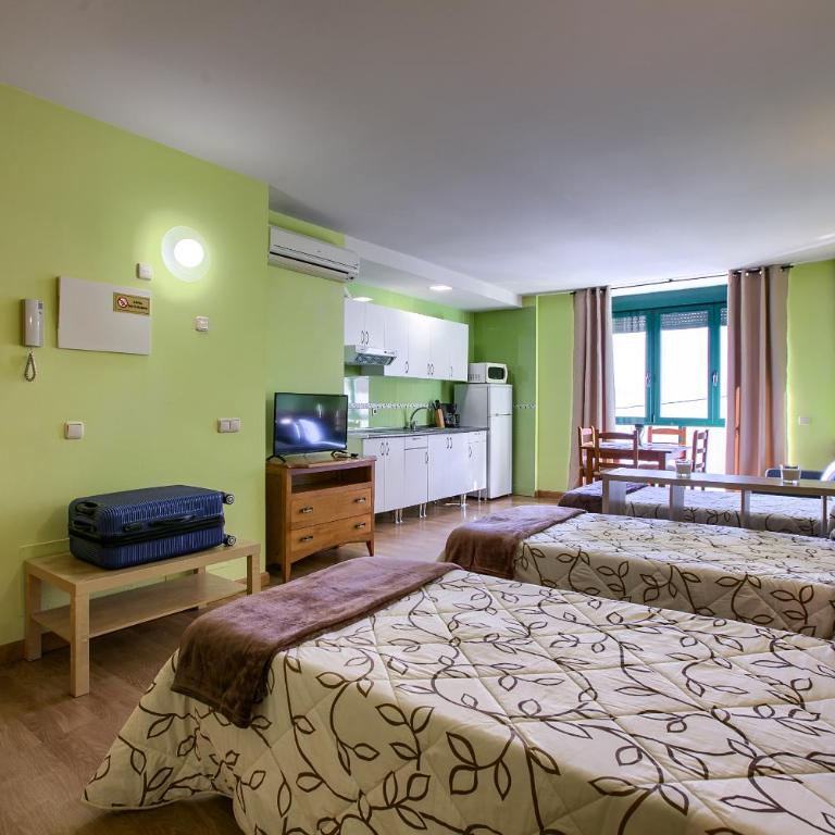 Apartamentos Barajas - Superior Studio - 26