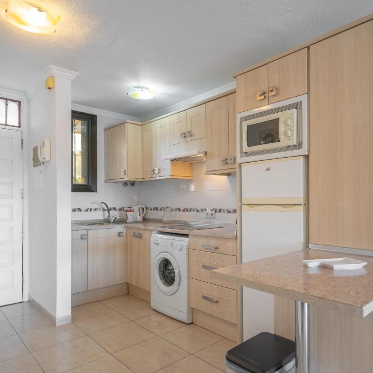 GO2TENERIFE Apart'Bahia Pool & Sea View - Apartamento con vistas al mar - 5