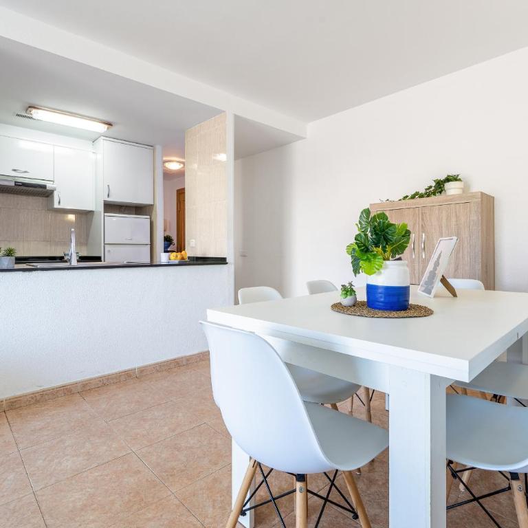 Los Juncos V Apartments - Superior Apartment - 14