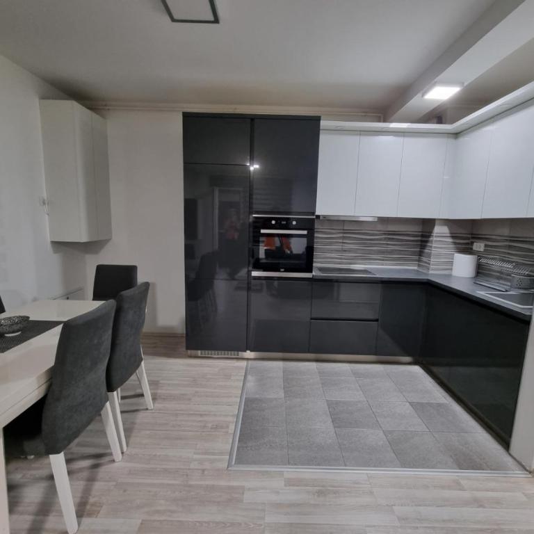 Silver city 1 - Apartman sa 2 Spavaće Sobe - 1