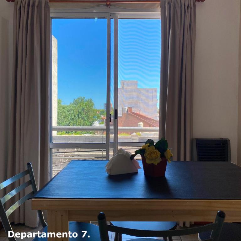 Sarmiento Monoambiente - Apartamento con balcón - 2