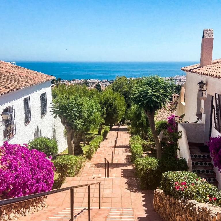 Newly renovated apartment in Nerja with huge pool - Apartamento de 2 dormitorios - 32