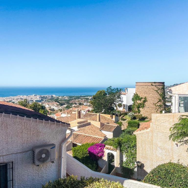 Newly renovated apartment in Nerja with huge pool - Apartamento de 2 dormitorios - 31