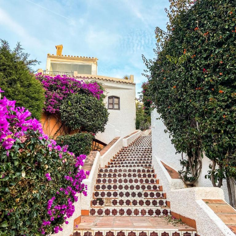Newly renovated apartment in Nerja with huge pool - Apartamento de 2 dormitorios - 30