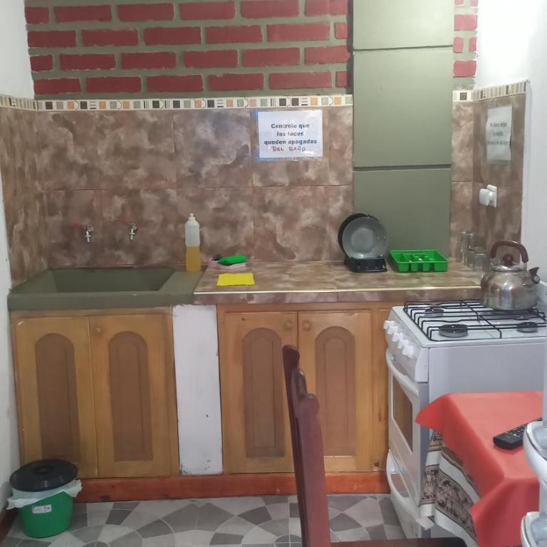 Alojamiento Los Amigos - Habitación Doble - 2