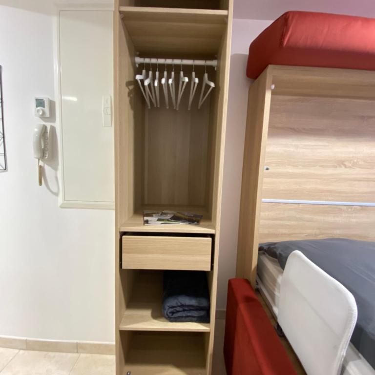 Aitzina Studio - Centre Ville - Appartement 1 Chambre - 10