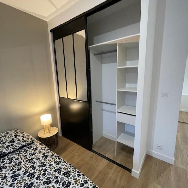 Le p tit Marin proche marché central et gare SNCF- wifi haut débit - - One-Bedroom Apartment - 18
