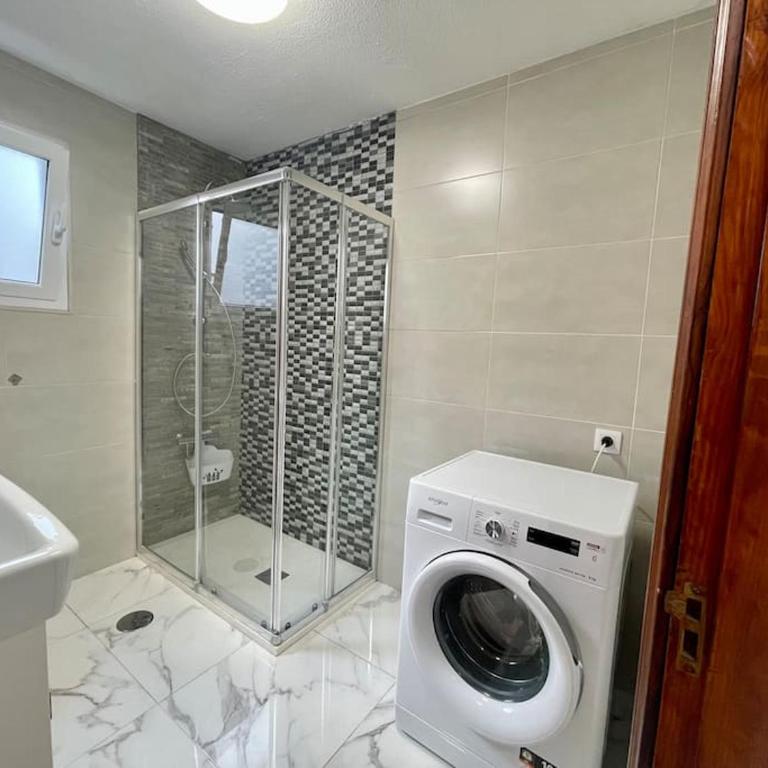 New big flat with balcony 50mts away from beach Parking Optional - Apartamento de 1 dormitorio - 21
