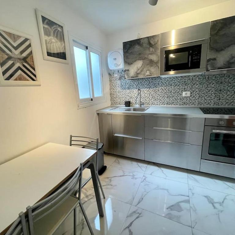New big flat with balcony 50mts away from beach Parking Optional - Apartamento de 1 dormitorio - 9