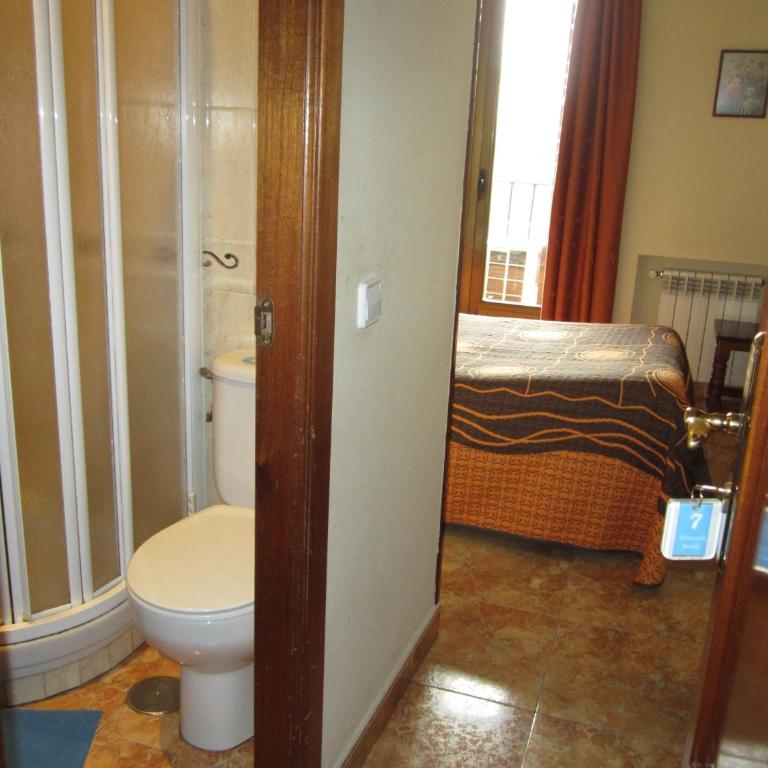 Pensión Mollo - Doppelzimmer mit Ehebett - 7