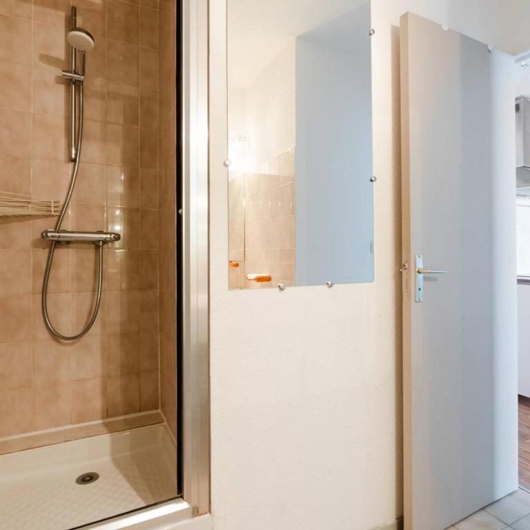 Appartement Gruissan - Parking Privé, Animaux Acceptés - FR-1-409A-16 - Appartement - 6