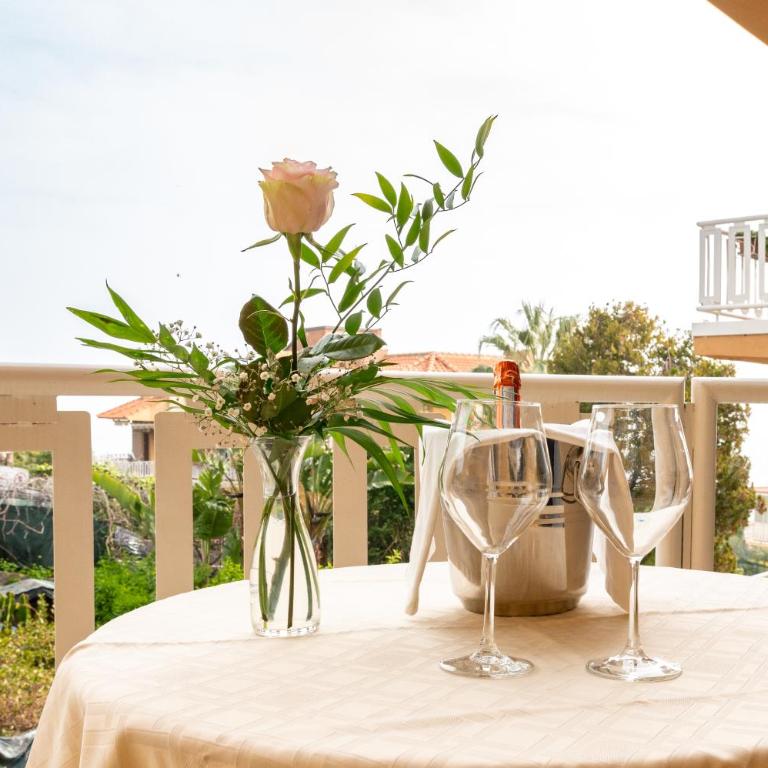 Acitrezza Casuzza - Monolocale con Balcone - 24