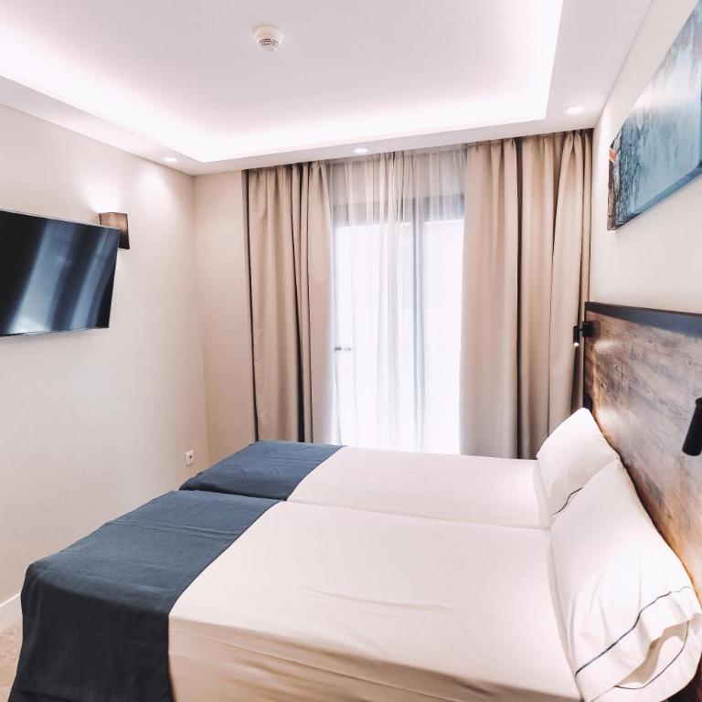 Posidonia Aparthotel - Estudio con 2 camas individuales - 3