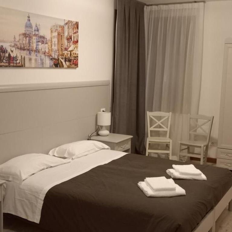 Palazzetto Canossa - Camera Matrimoniale/Doppia con Letti Singoli con Bagno Privato - 1