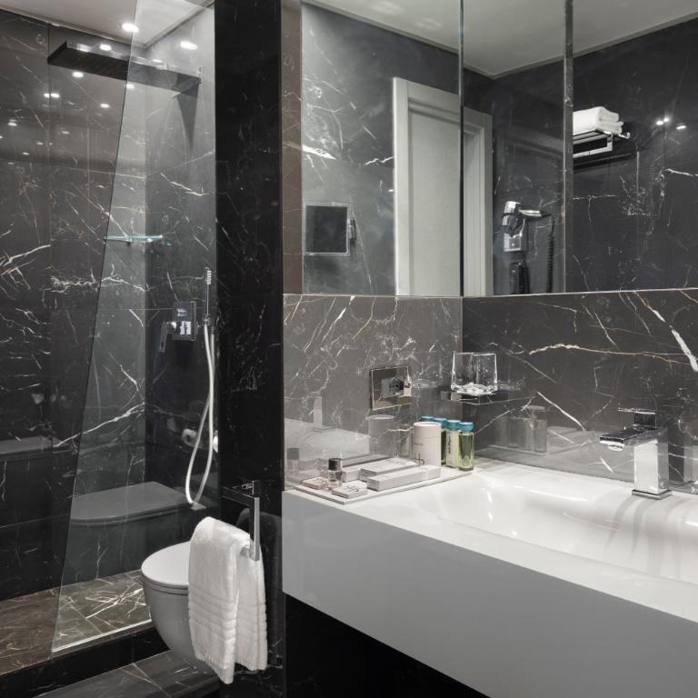 LHP Napoli Palace & SPA - Suite King con Vasca Idromassaggio - 2