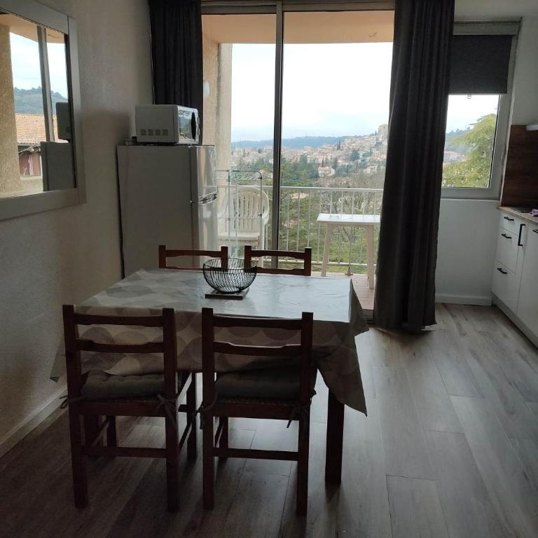 Résidence les chênes blancs Appartement T2 - One-Bedroom Apartment - 4