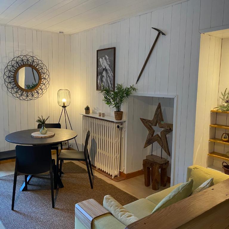 2-Bedroom Chamonix Apartment - Mont Blanc Views, Near Flagere Ski Lift - Appartement 2 Chambres - 13
