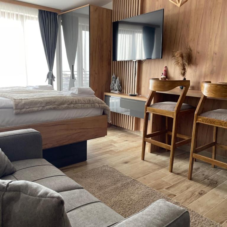 Apartmani NLUX and SPA - Studio with Terrace - 1