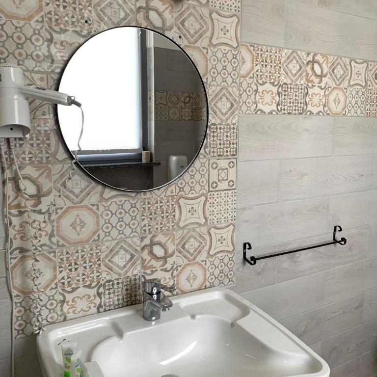 Cascina Bellaria - Camera Familiare con Bagno Privato - 5