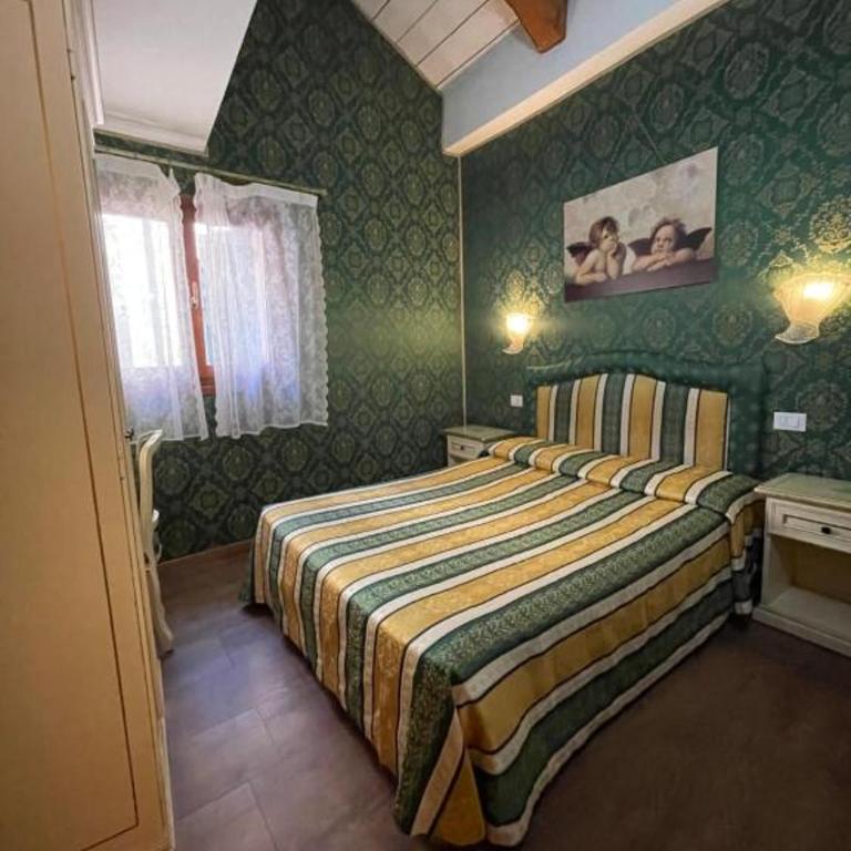 Residenza La Campana - Camera Standard Matrimoniale/Doppia con Letti Singoli - 2