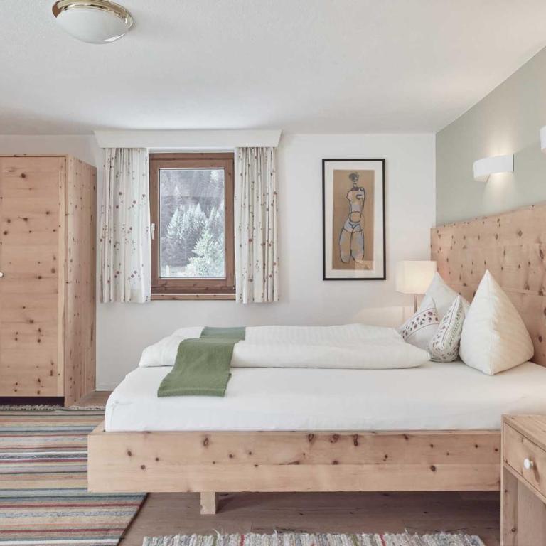 Bio Hotel Stillebach - Comfort Doppelzimmer mit Balkon - 8