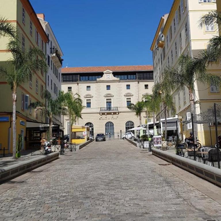 Studio hyper centre - Appartement 1 Chambre - 21