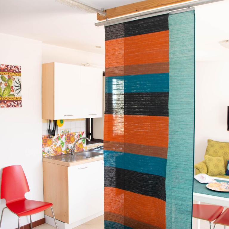 Case Vacanze Il Sorriso - One-Bedroom Apartment with Terrace - 13
