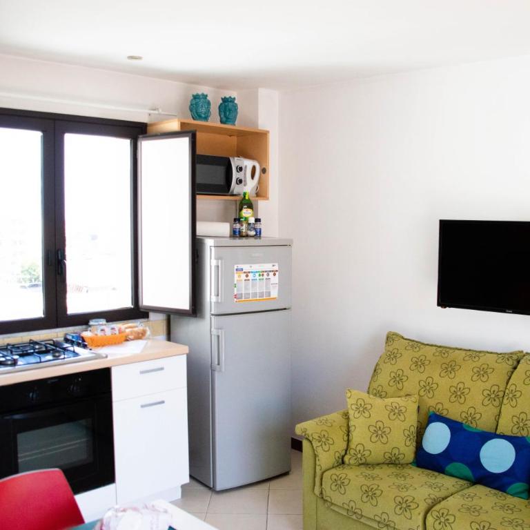 Case Vacanze Il Sorriso - One-Bedroom Apartment with Terrace - 14