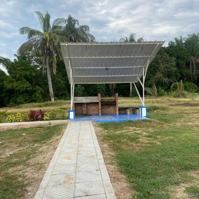 Casa en Condominio Carmen de Apicala - Casa de 4 dormitorios - 59