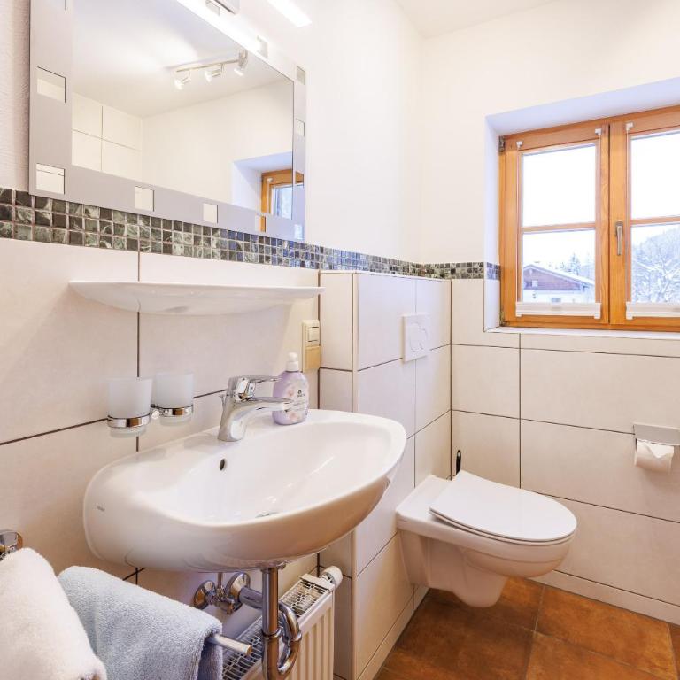 Ferienwohnungen Reiter inkl. Chiemgaukarte - Apartment mit 2 Schlafzimmern - 7