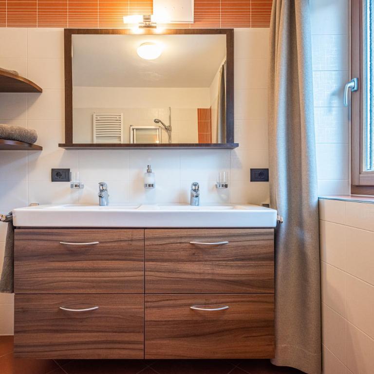 Small Luxury Apartments Lausa - Appartamento con 2 Camere da Letto - 24
