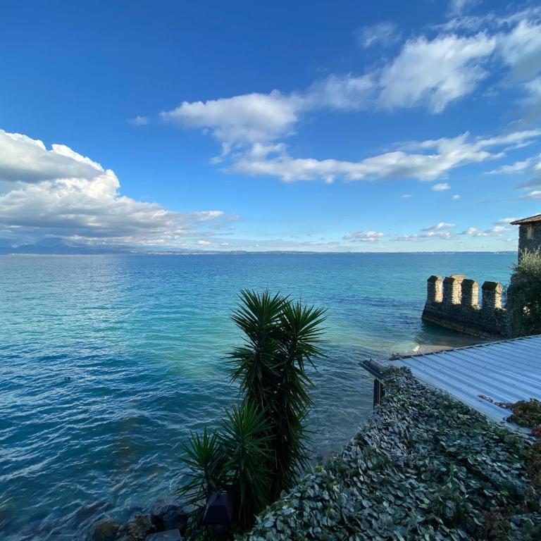 Hotel Grifone - Camera Matrimoniale con Vista Lago - 5