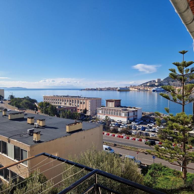 Incroyable T2 plein de charme avec balcon vue mer à l'entrée d'Ajaccio - Appartamento con Vista Mare - 3