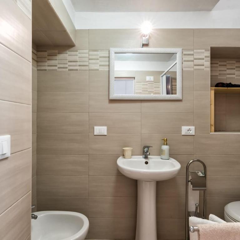 Casa Grace - Two-Bedroom Apartment - 13