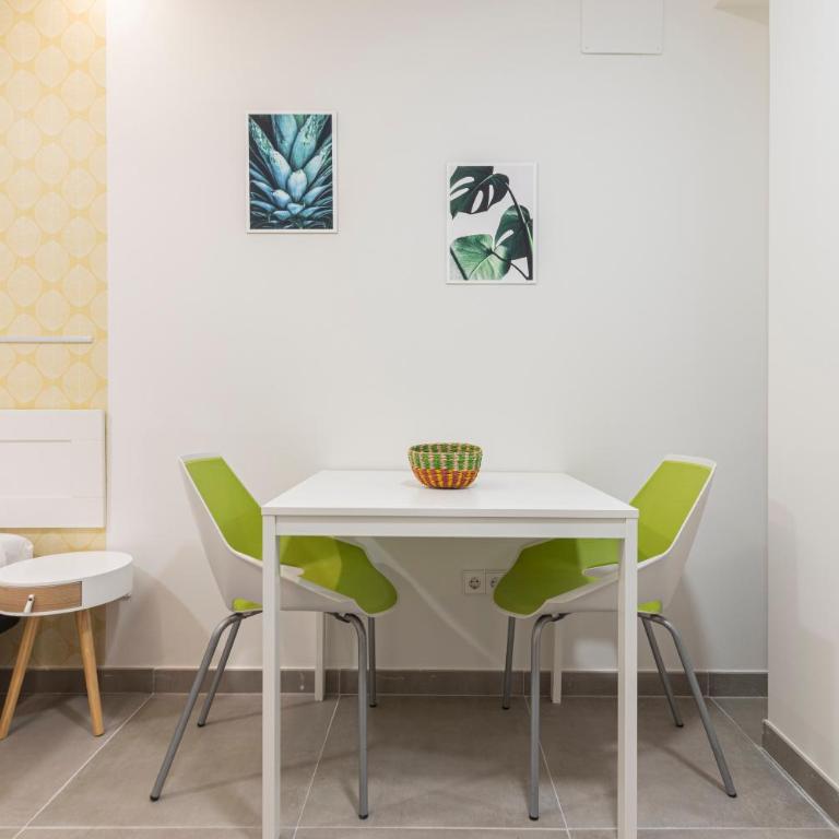 Dobo Madrid ANR1 - Studio - 7