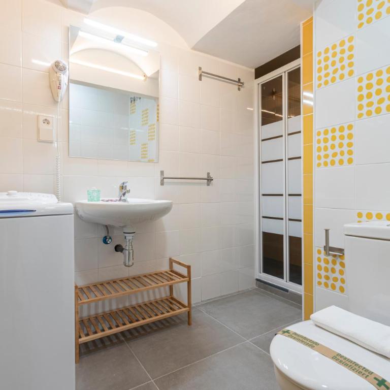 Dobo Madrid ANR1 - Studio - 10