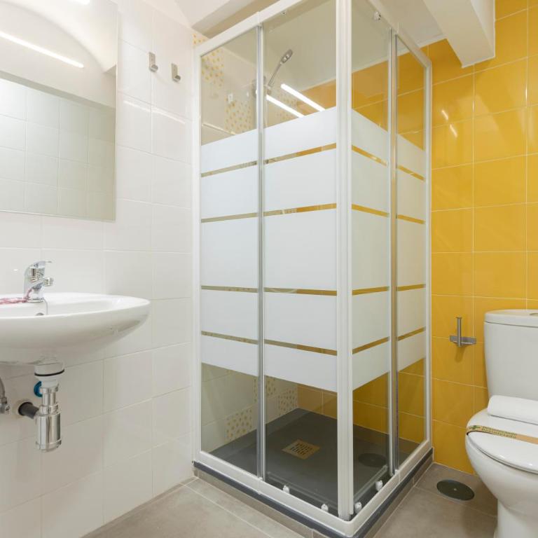 Dobo Madrid ANR1 - Studio - 7