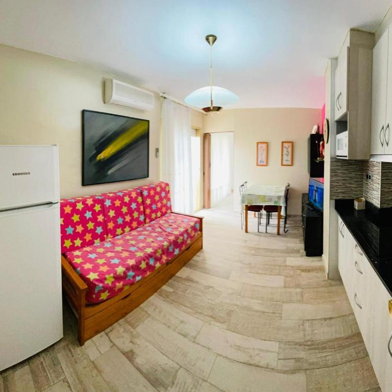 Jescamar 2 - Two-Bedroom Apartment - 21